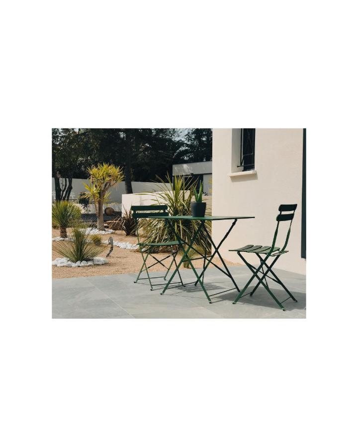 L'Oasis Vendargues Bed & Breakfast Exterior photo